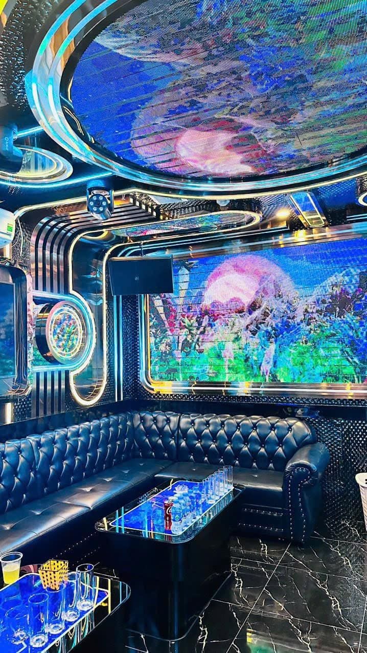 Karaoke Ngân Hà - Ngõ 81 Láng Hạ