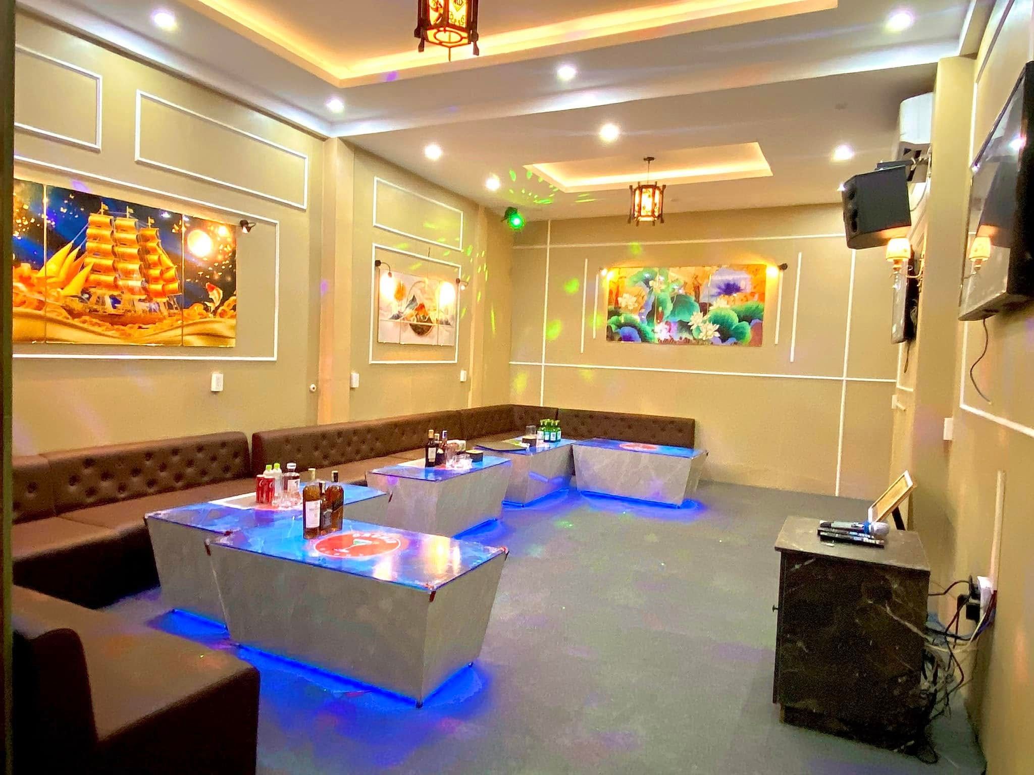 Orchid Girl Bar & Lounge - 307 Dương Đình Nghệ