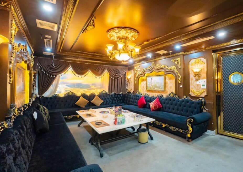 Karaoke Classic - 202 Nguyễn Tuân