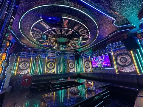 Karaoke 985 KTV - 310 An Dương Vương