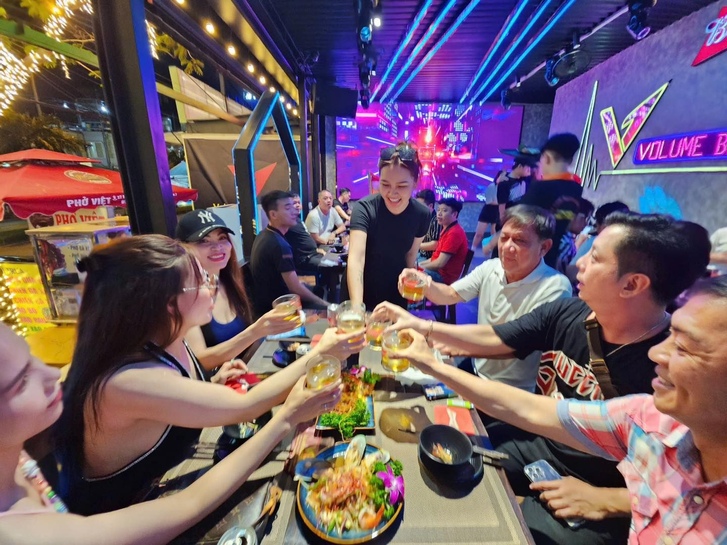 Volume Beer - 27 Phú Thuận