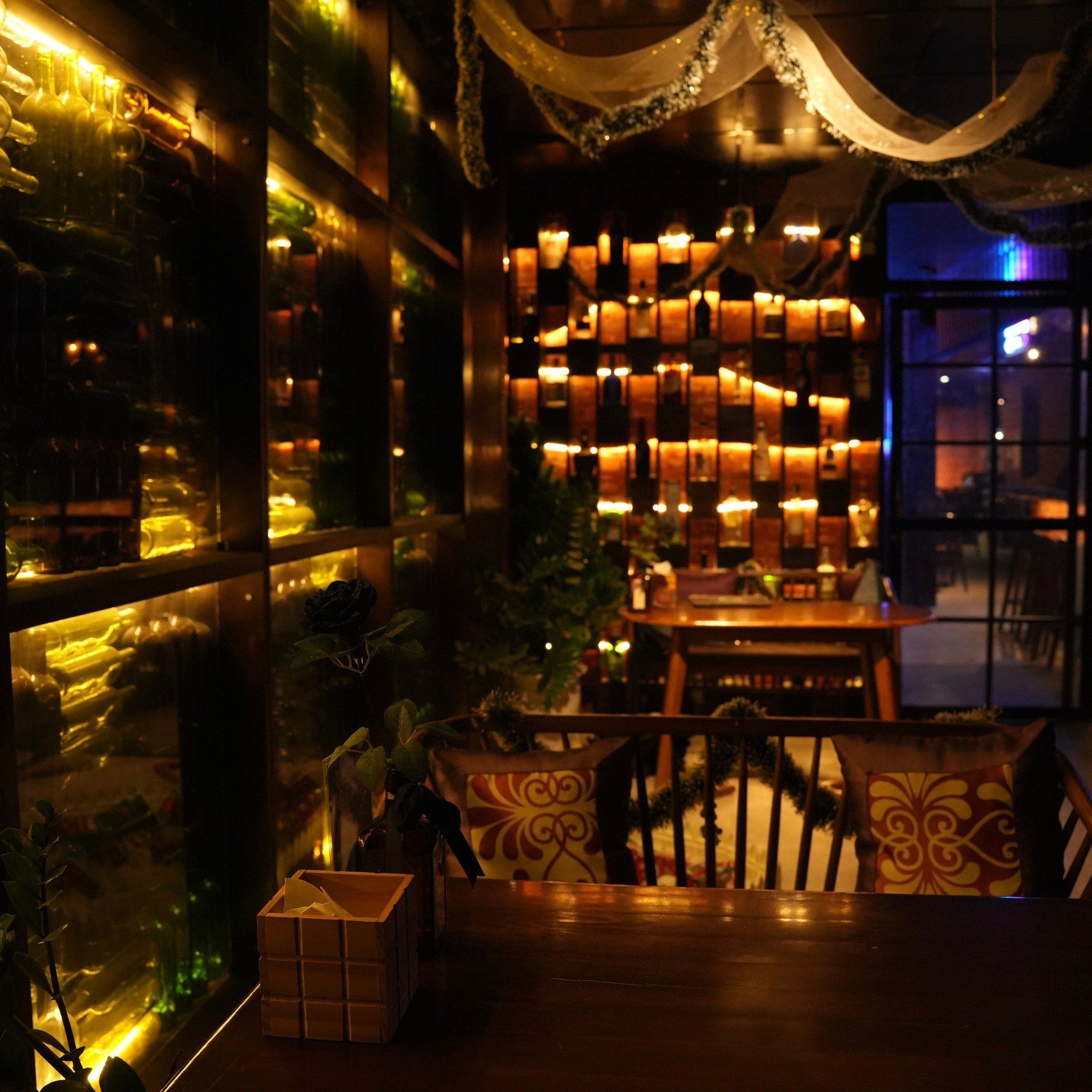 MOMA Rooftop Coffee & Cocktail Bar - 120 Đình Thôn