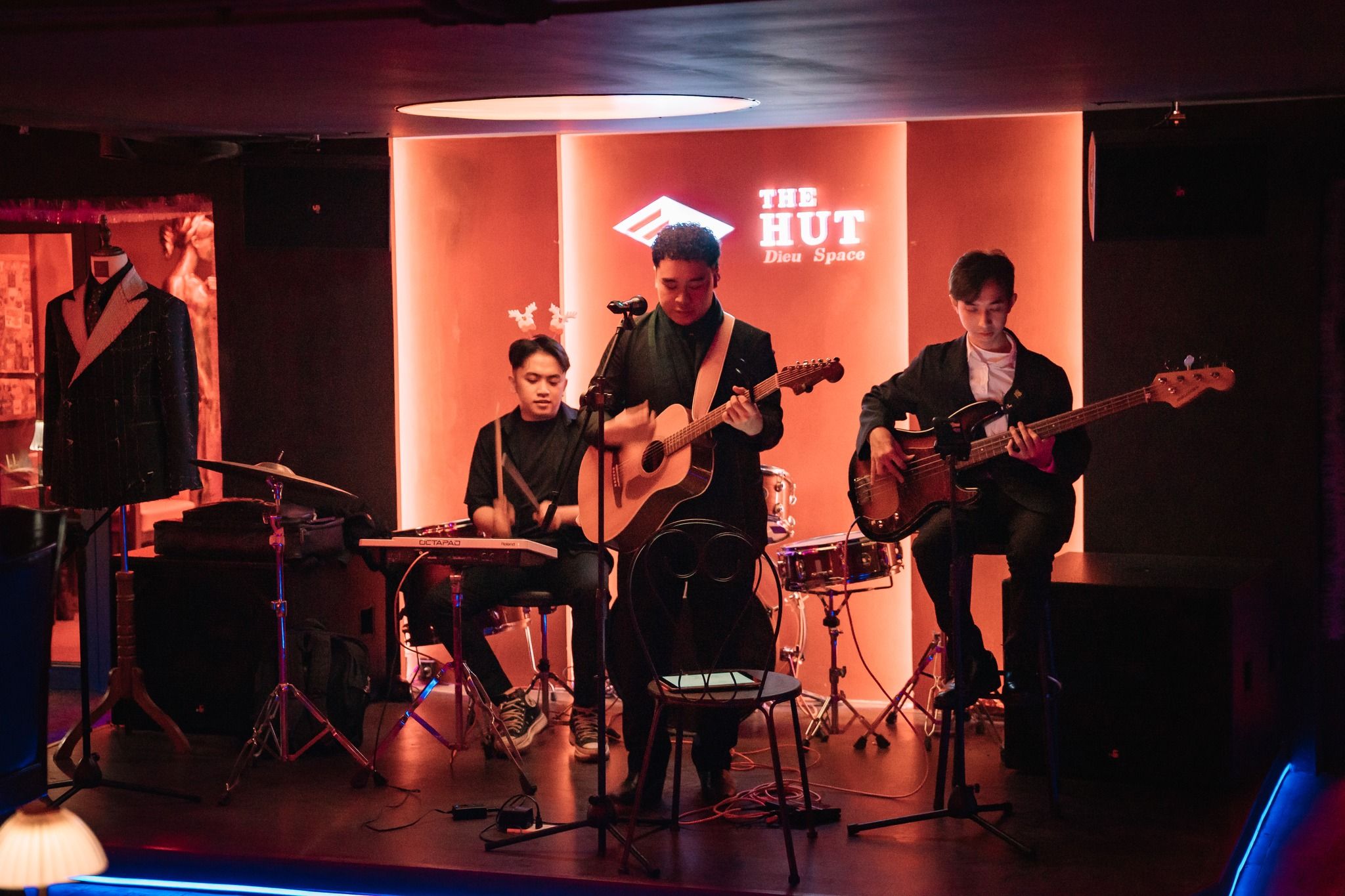 The Hut - Dieu Space - 51/52 Tô Ngọc Vân