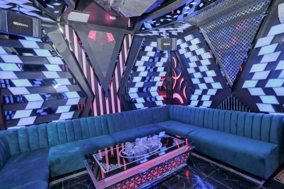 Karaoke King - 12 Phạm Ngọc Thạch