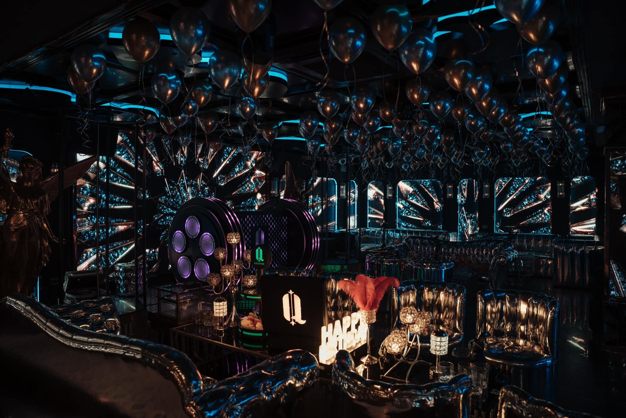 NEXUS Lounge - 116 Phố Ẩm Thực Nguyễn Du