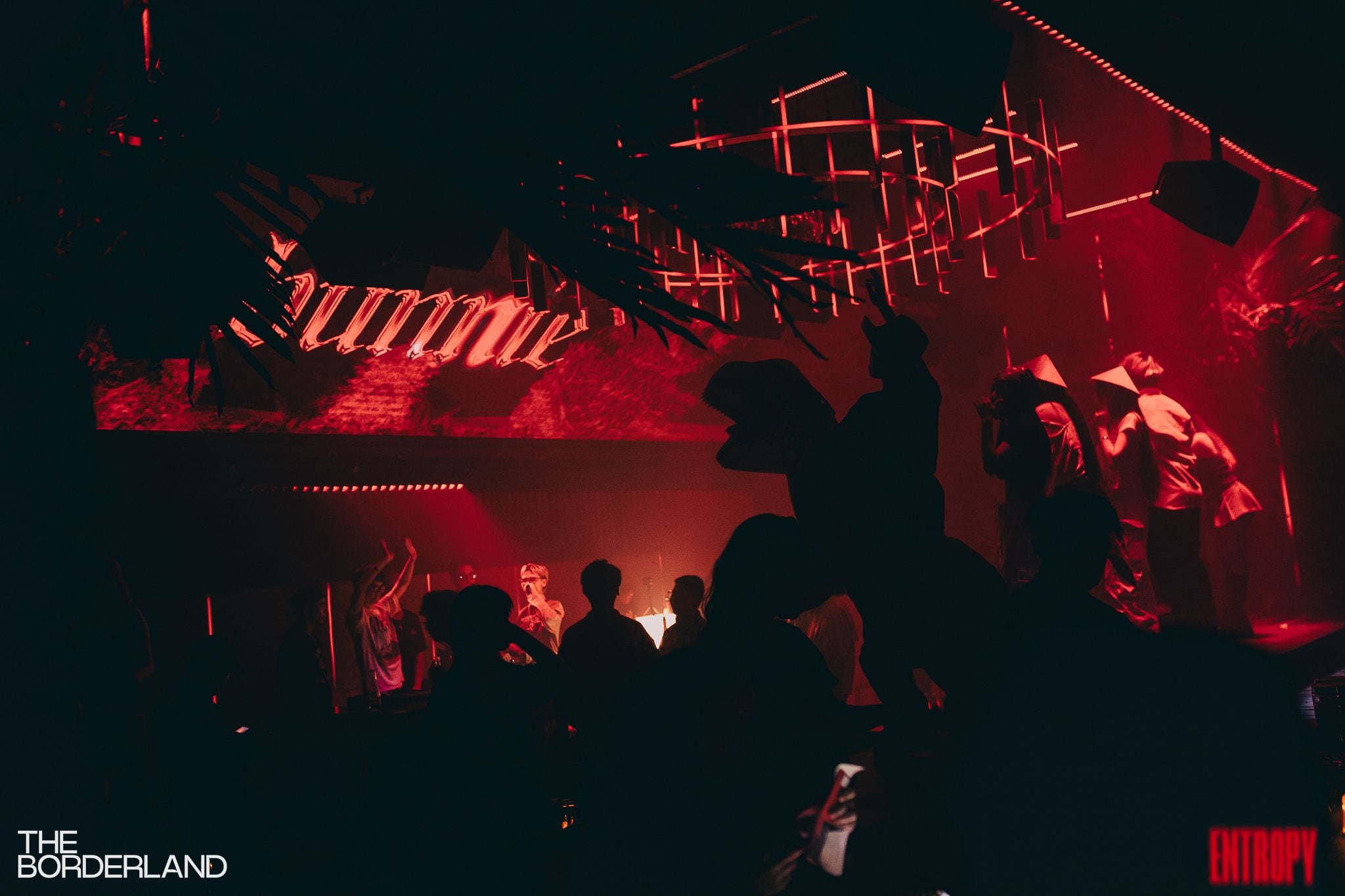 ENTROPY Cocktail Club - 15 Đào Duy Từ