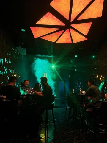 Happy Lounge And Bar - 60 Cô Bắc