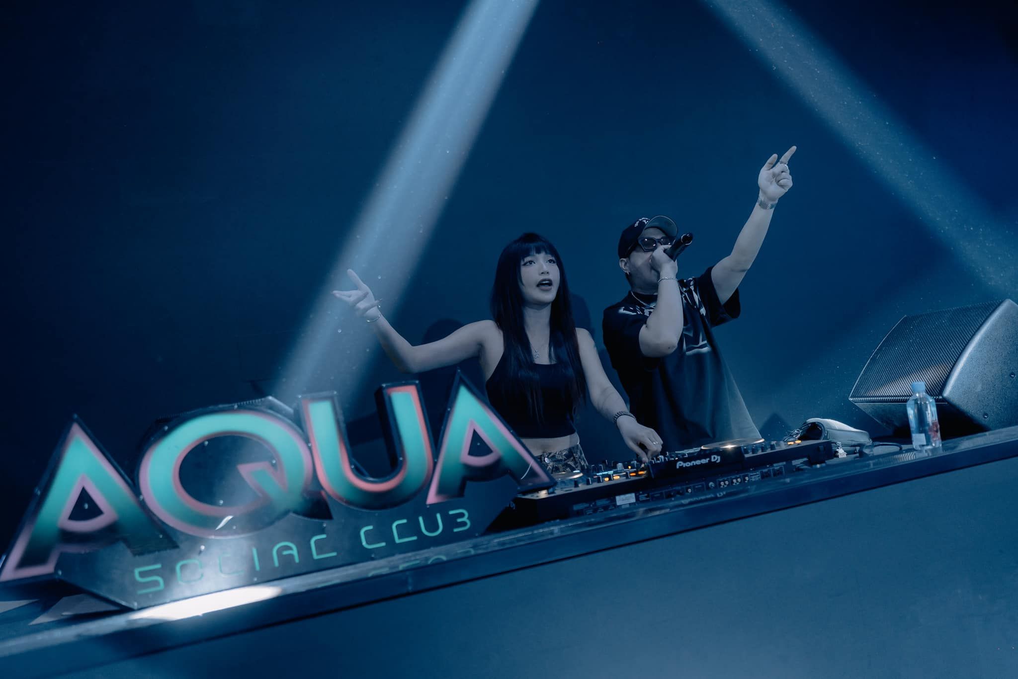 AQUA Social Club - 10 Trương Định