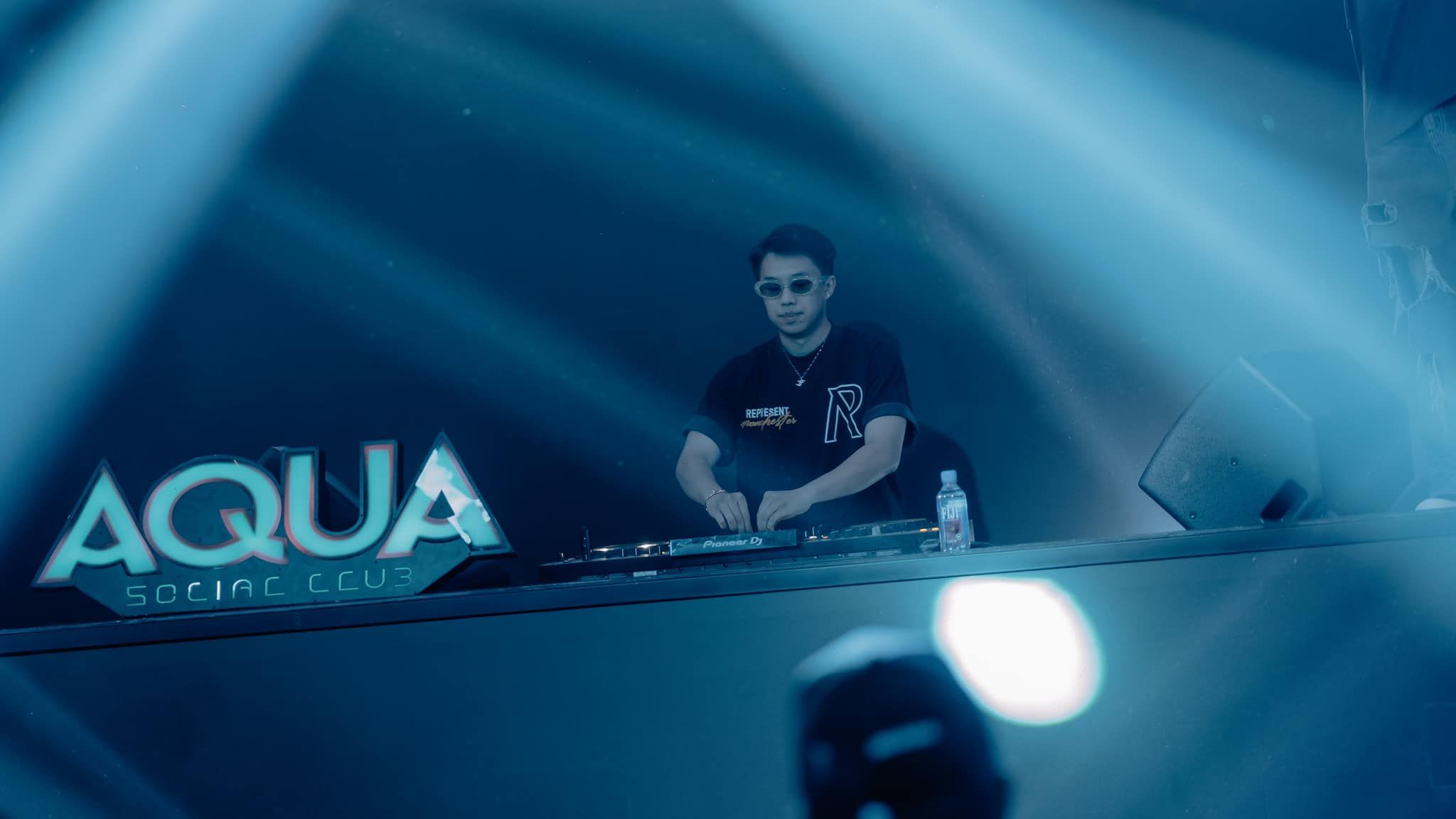 AQUA Social Club - 10 Trương Định