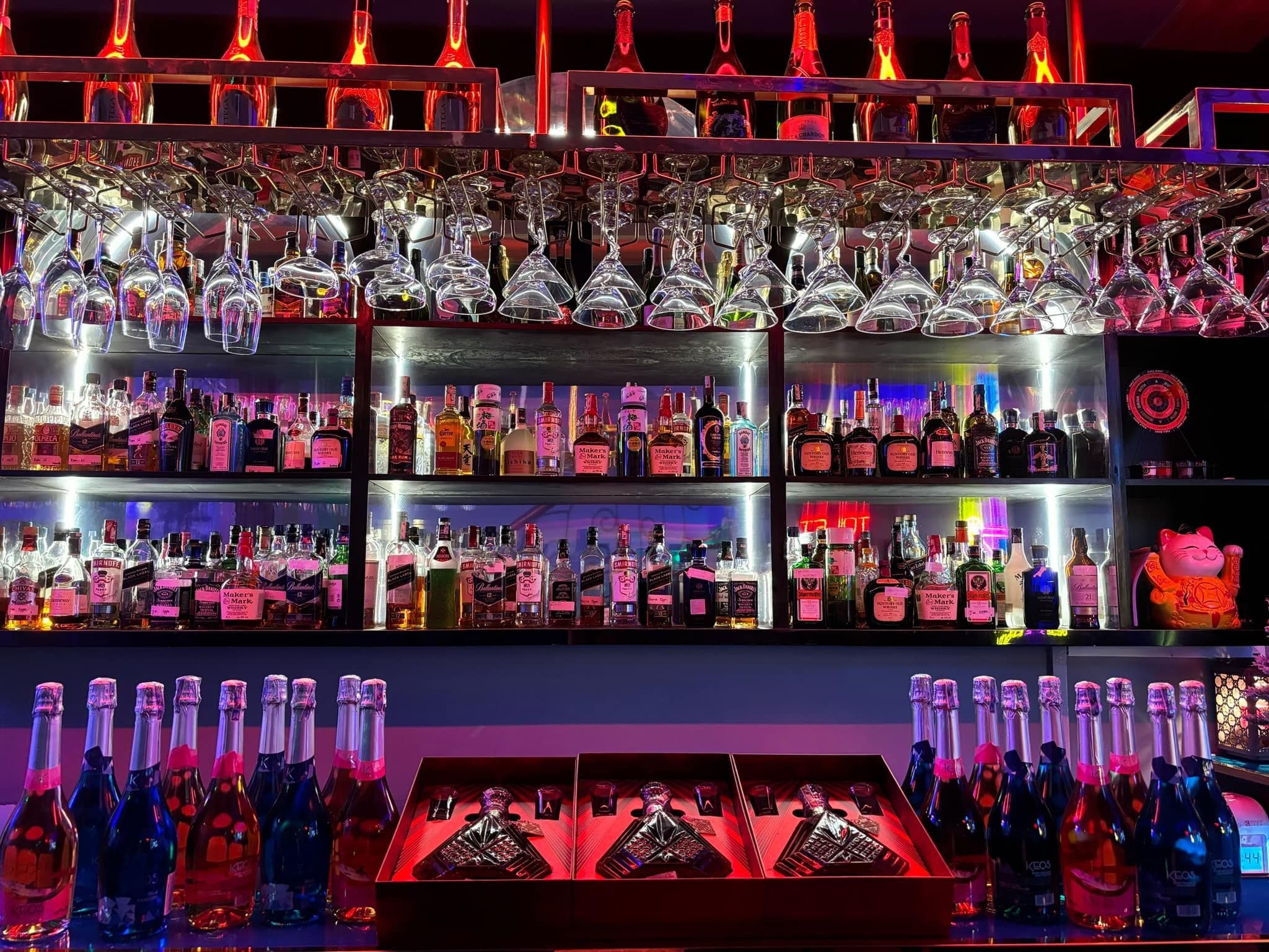 Yumi Counter & Lounge - 187 Dương Đình Nghệ