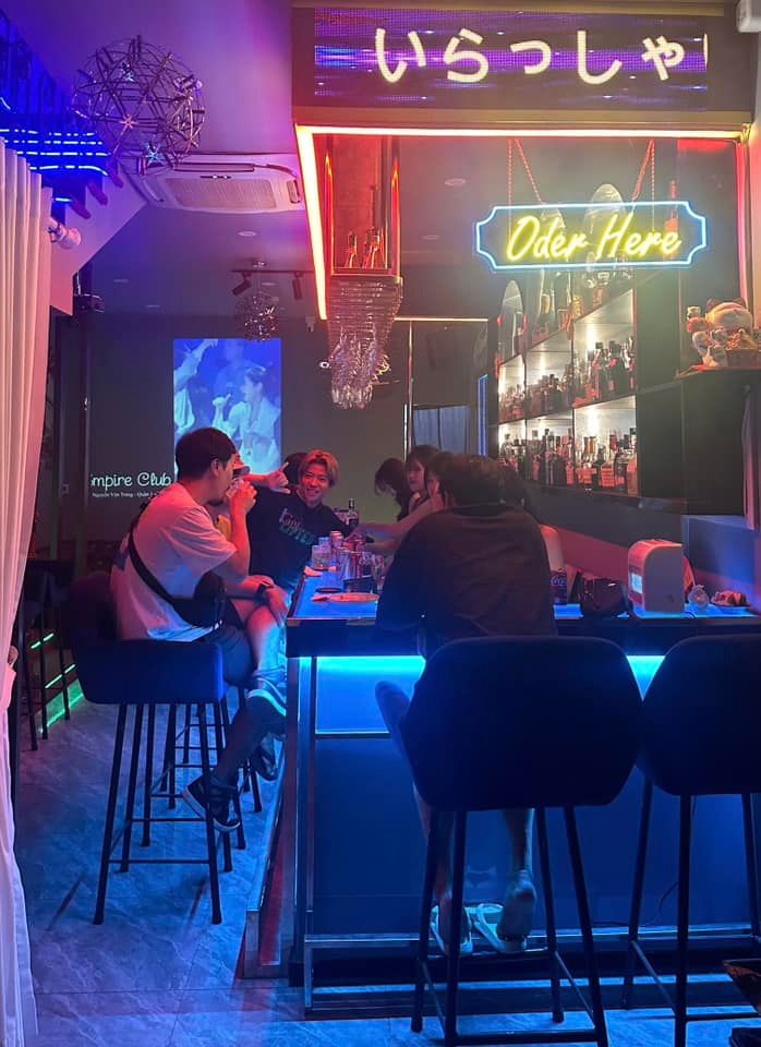 Yumi Counter & Lounge - 187 Dương Đình Nghệ