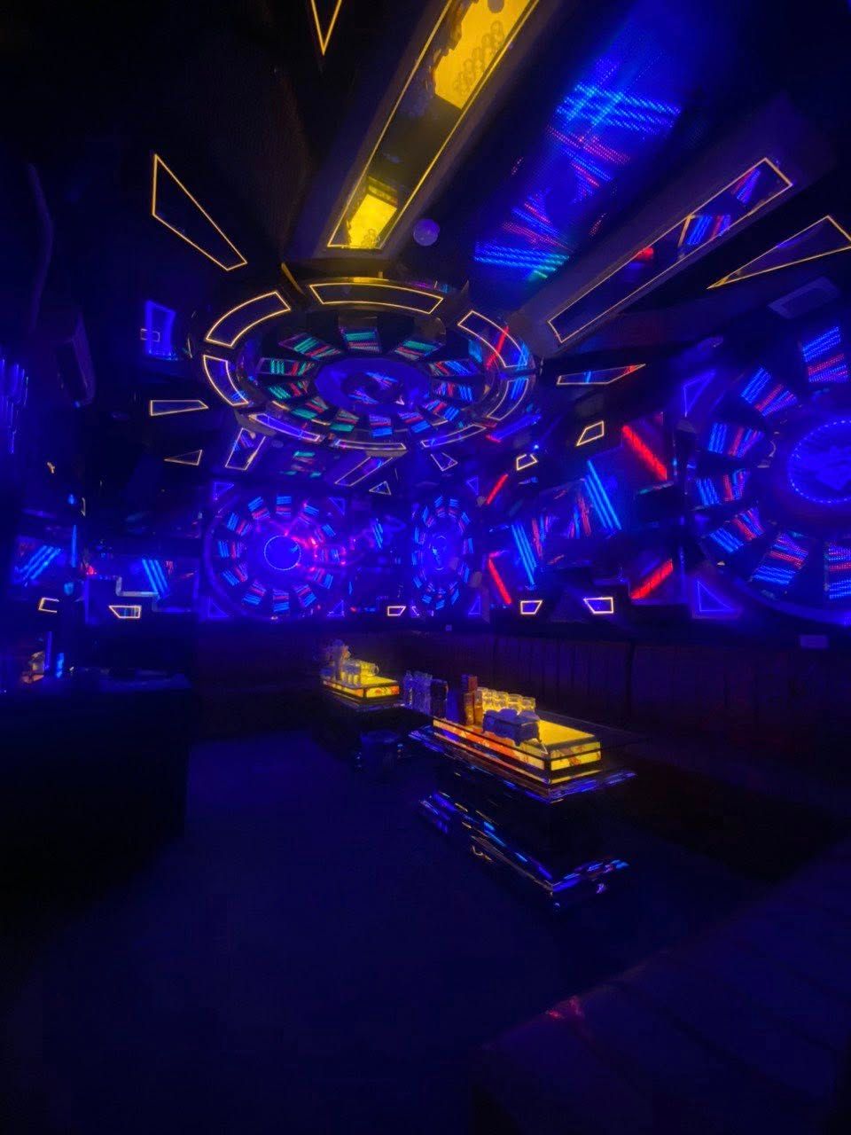 Karaoke Diamond - 130 Nguyễn Văn Thoại