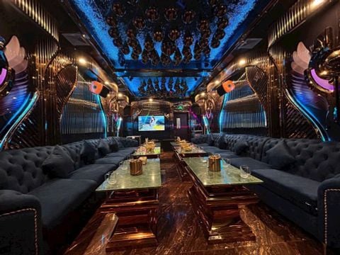 Karaoke X8 KTV - 2 Đinh Thị Hòa