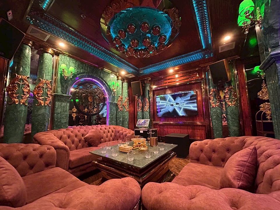 Karaoke X8 KTV - 2 Đinh Thị Hòa