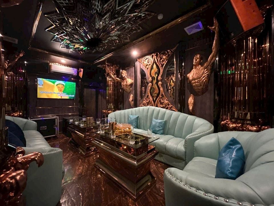 Karaoke X8 KTV - 2 Đinh Thị Hòa