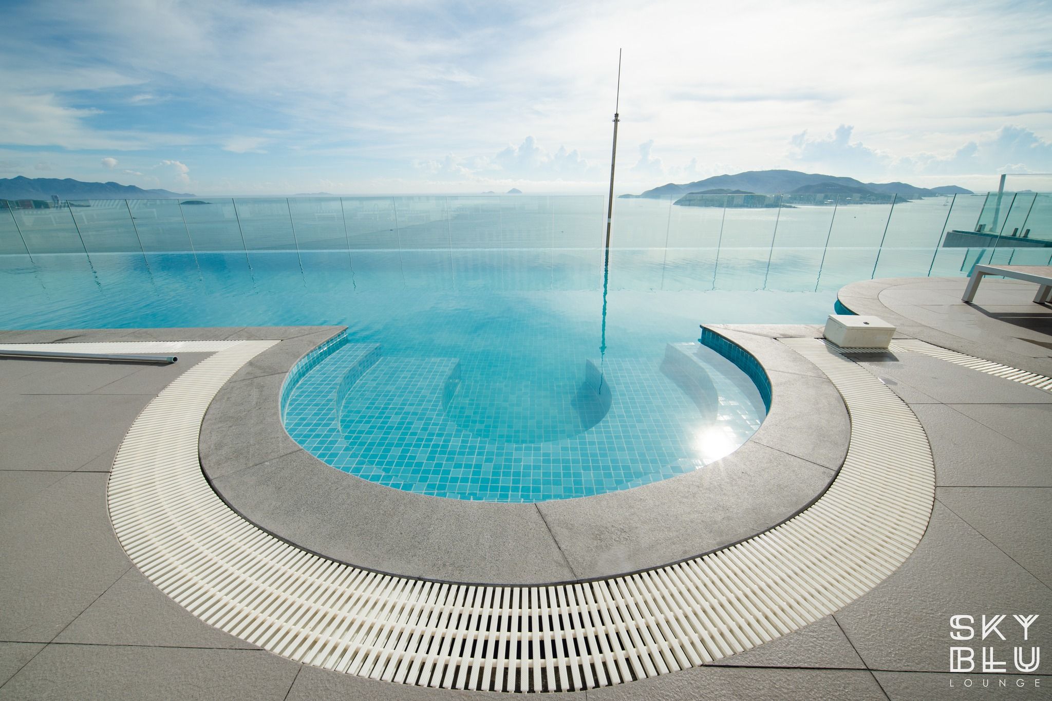 Sky Blu Nha Trang - 2 Nguyễn Thị Minh Khai
