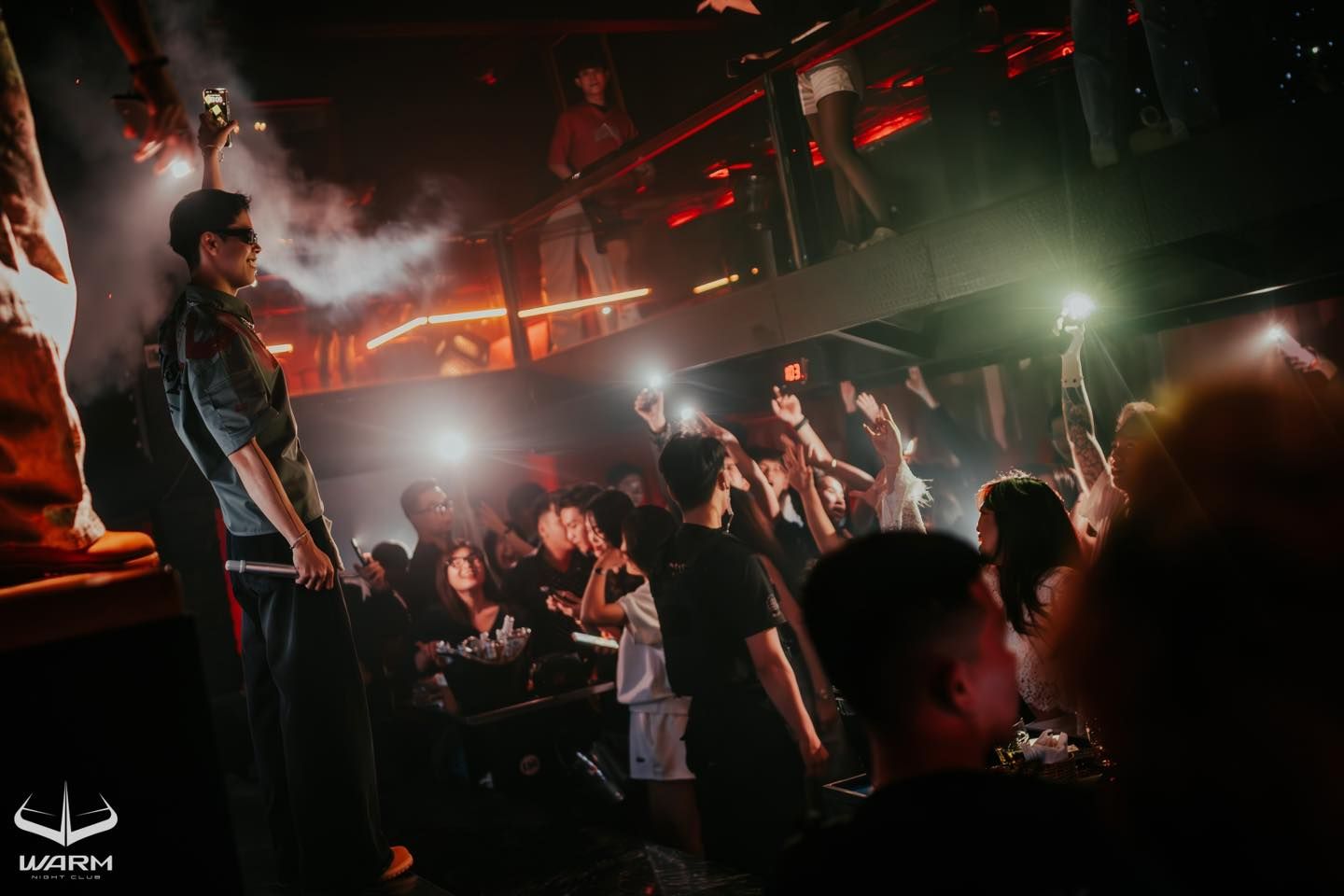 Warm Night Club - 180 Bùi Thị Xuân