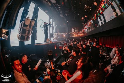 Warm Night Club - 180 Bùi Thị Xuân