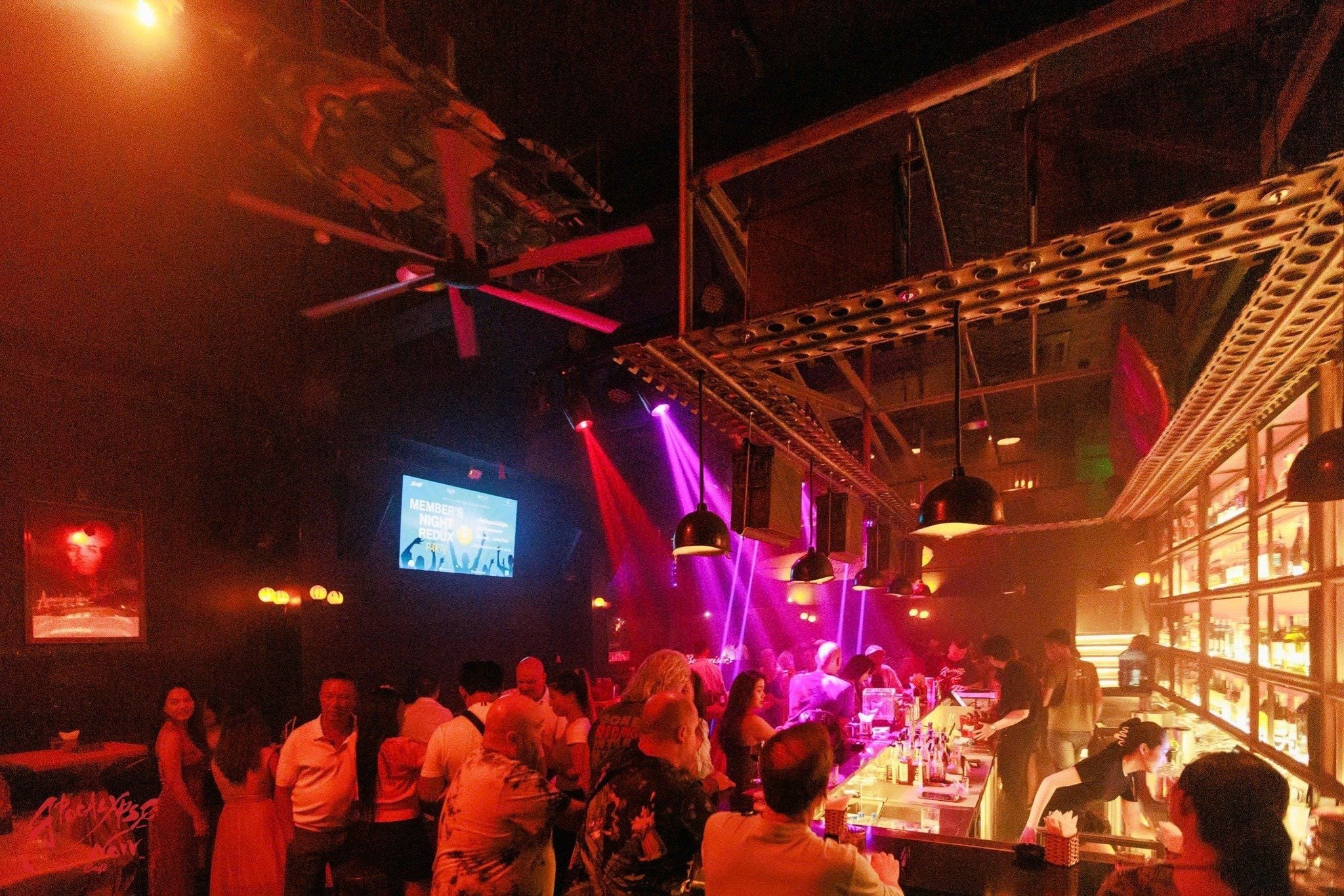 Apocalypse Now Sai Gon - 2F Thi Sách