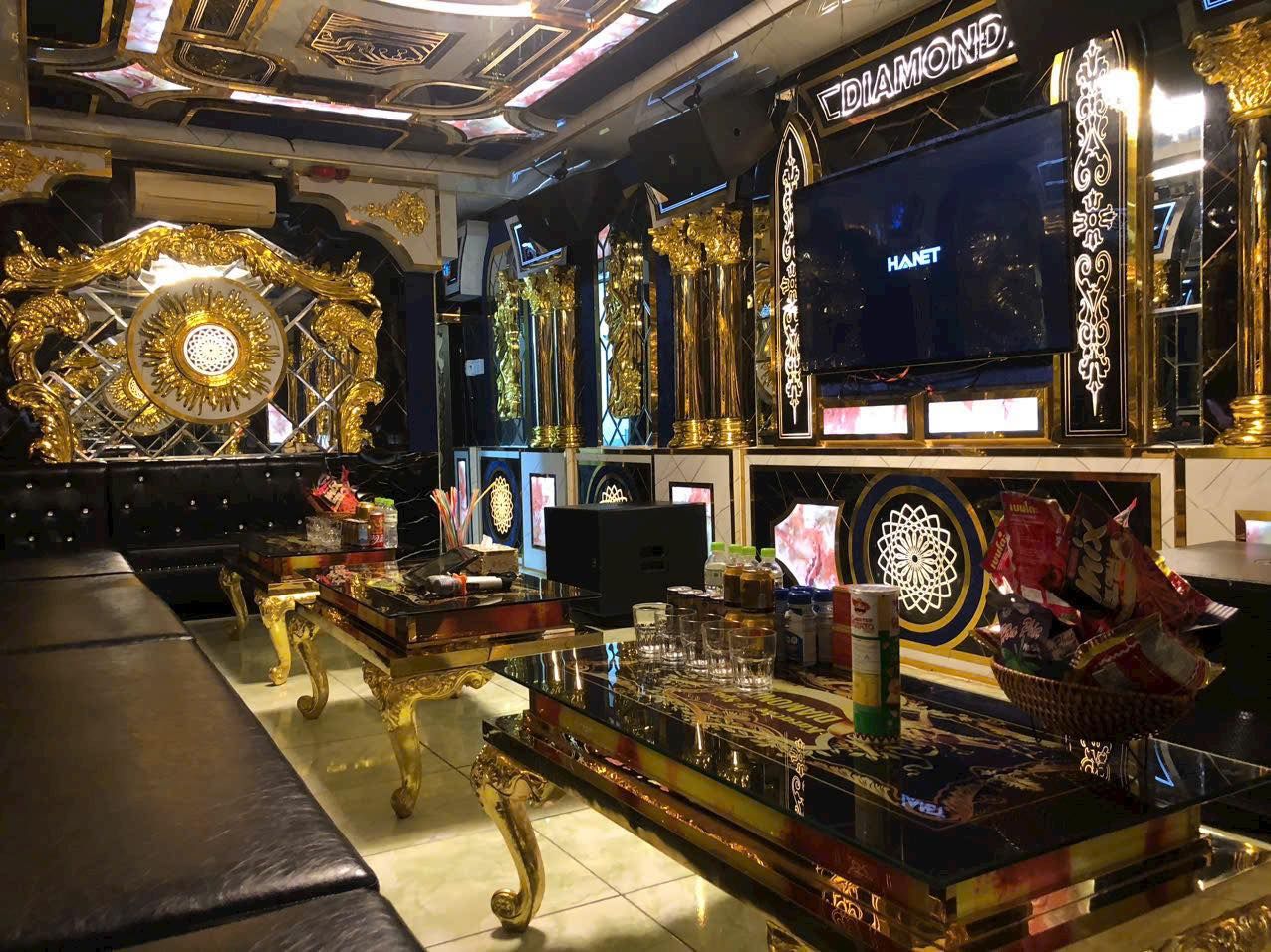 Karaoke Diamond - 130 Nguyễn Văn Thoại