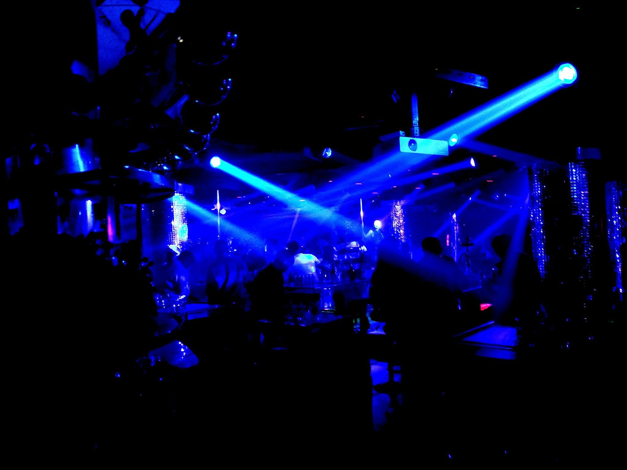Karaoke ‘V’ PARADISE - 374 Hai Bà Trưng