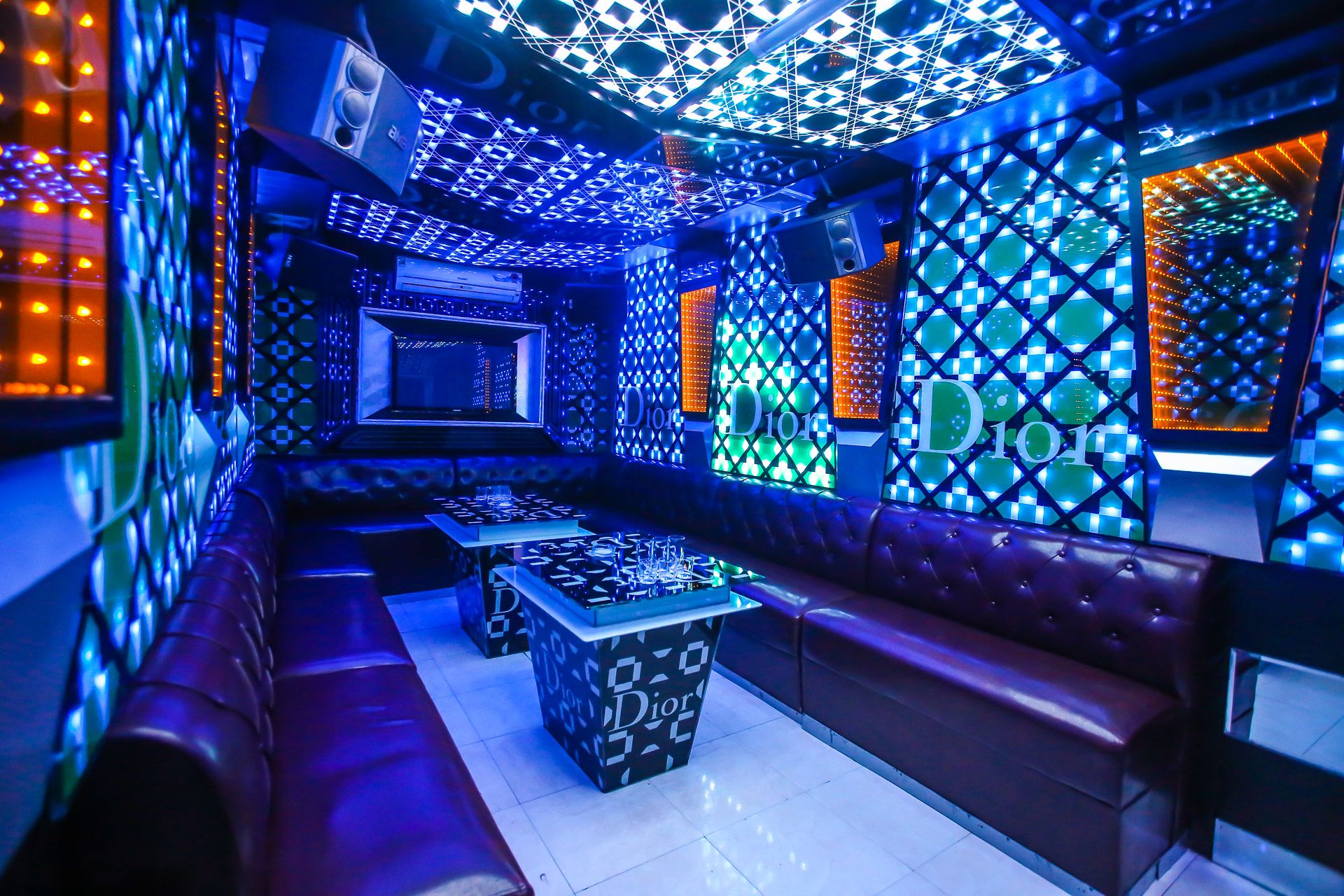 Karaoke Fica - 10 Nguyễn Chánh