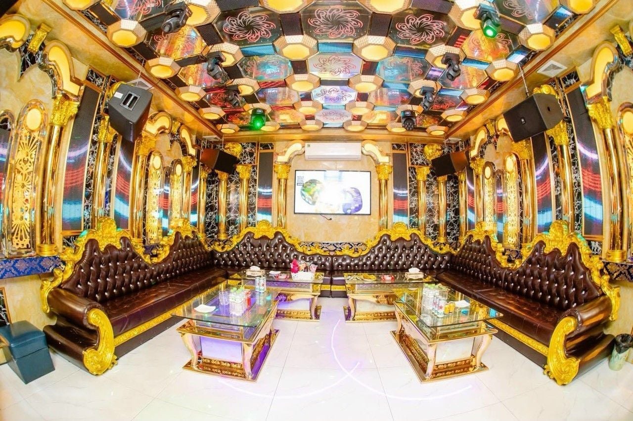 Karaoke Sen Vàng KTV - Khu 9A Bãi Cháy