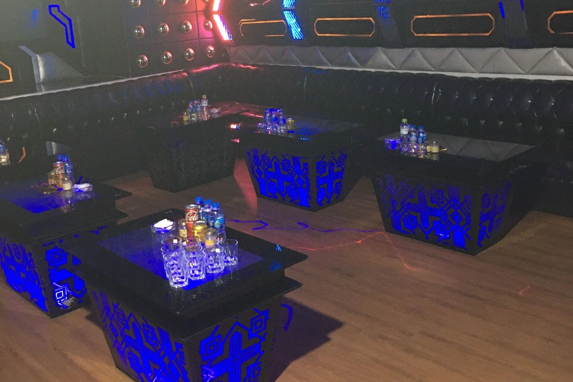 Karaoke Zenpearl Club - 15A Nguyễn Văn Lộc