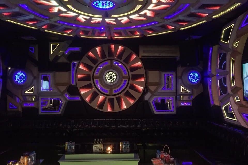 Karaoke Hero - 117 Trung Hòa