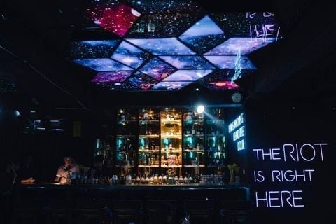 ĐẸP Lounge - 201 Nguyễn Tuân