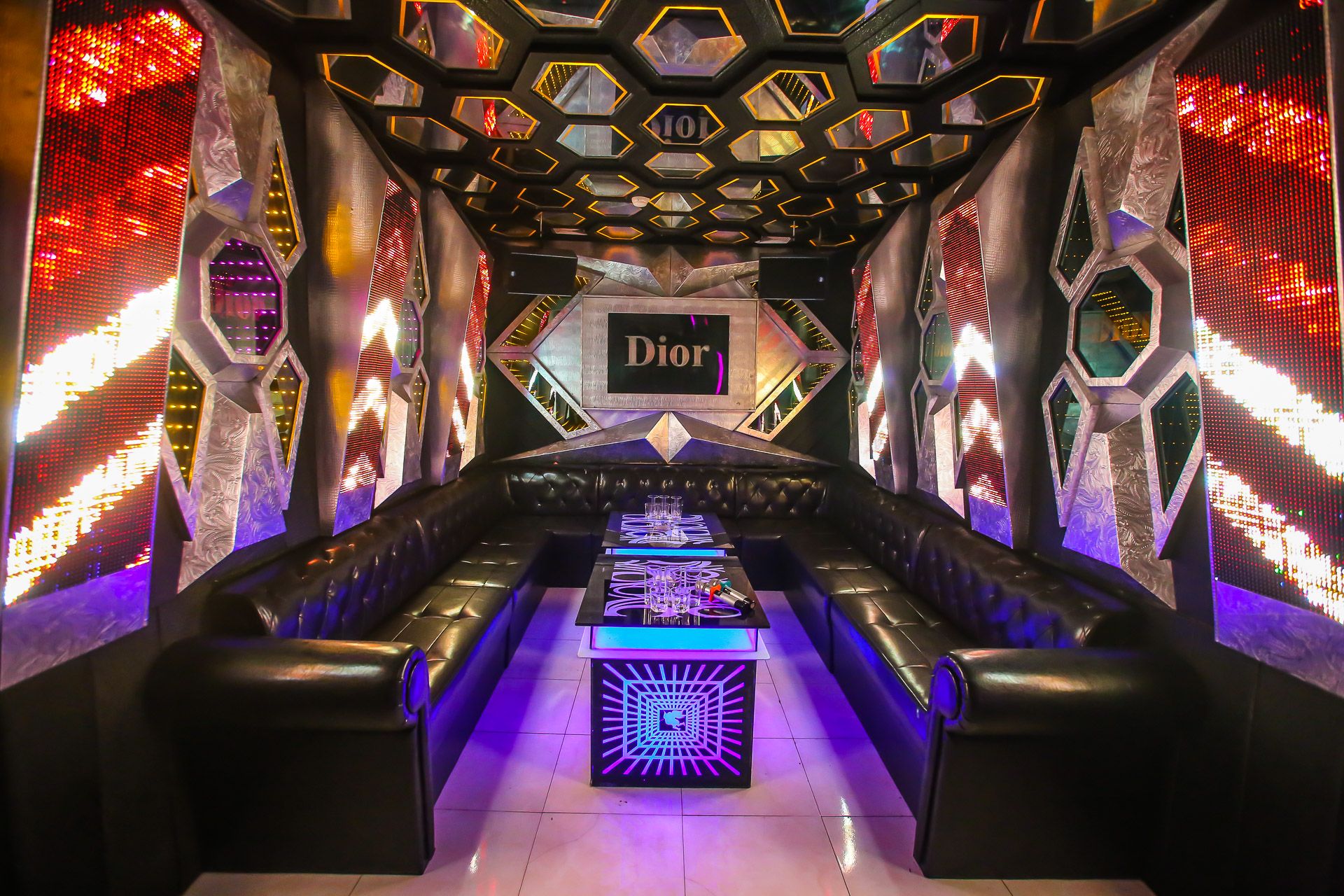 Karaoke Fica - 10 Nguyễn Chánh