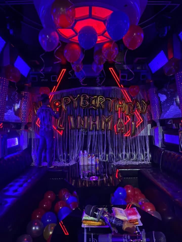 Karaoke Phương Dung - 243 Phúc Tân