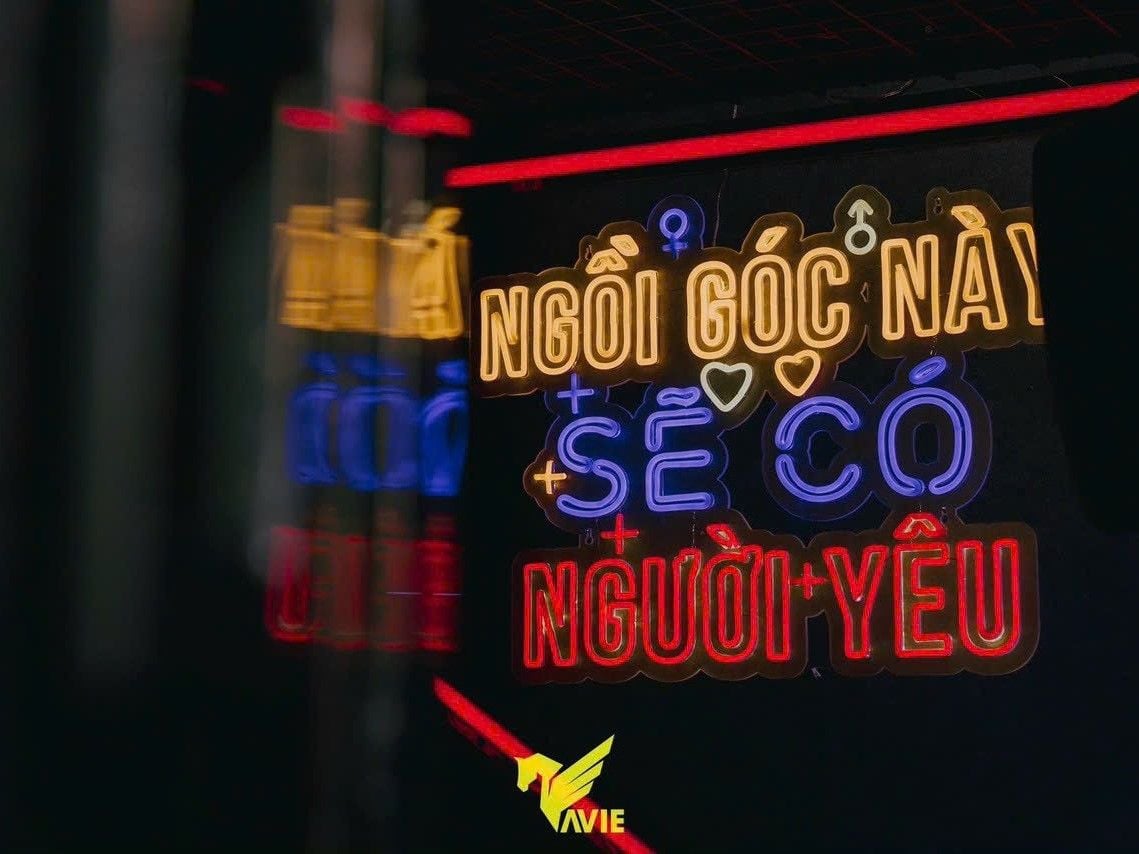 Zavie Lounge - 67 Khúc Thừa Dụ