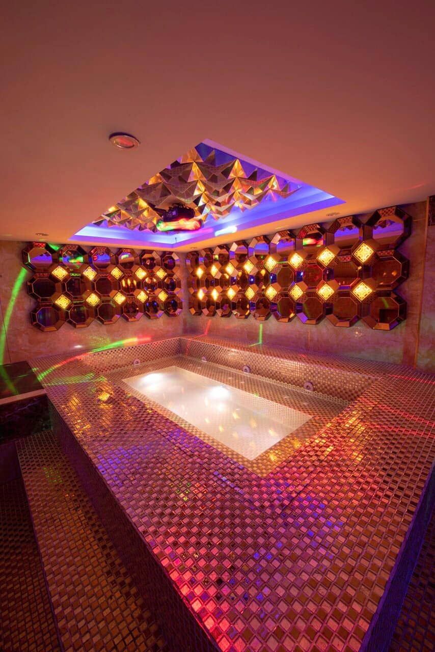 Karaoke Luxury - 11 Hàng Bột