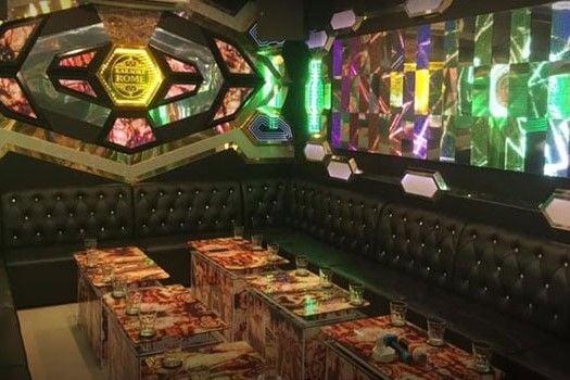 Karaoke Gold - 43 Phạm Hữu Lầu