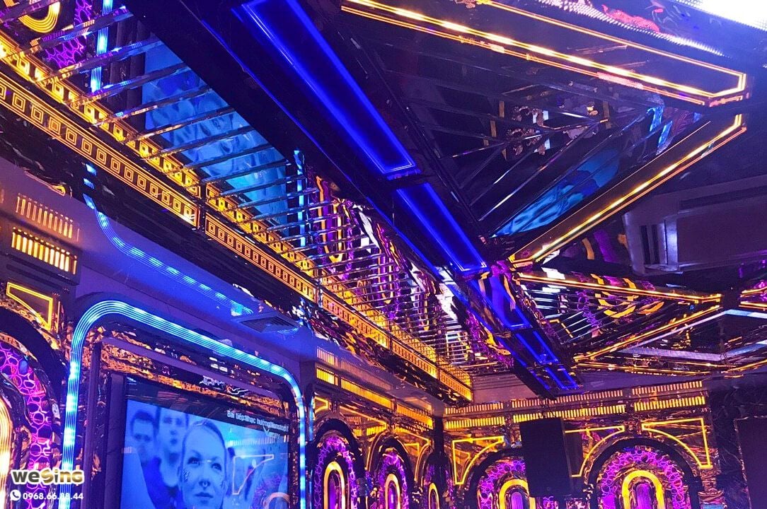 Hi End - 11 Hàng Bột