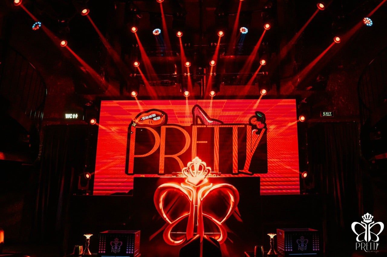 Pretty Lounge - 27 Hòa Mã