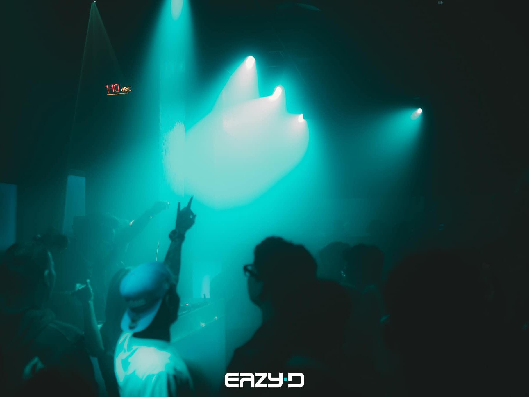 EAZY D - 72 - 74 Hùng Vương