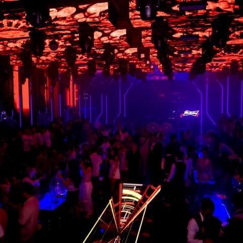 Roxxy Lounge - 233 Võ Thị Sáu