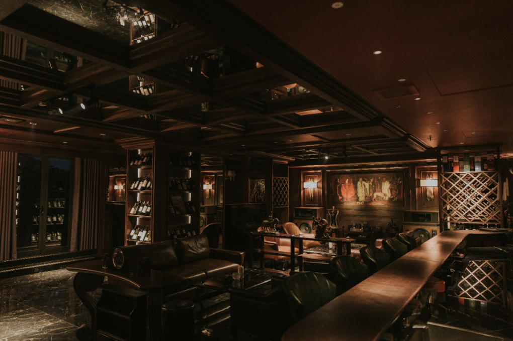 The Continental Lounge - 1A Nguyễn Tri Phương