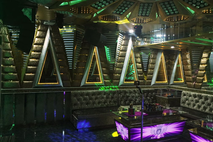 Karaoke Royal - 9 Trương Định