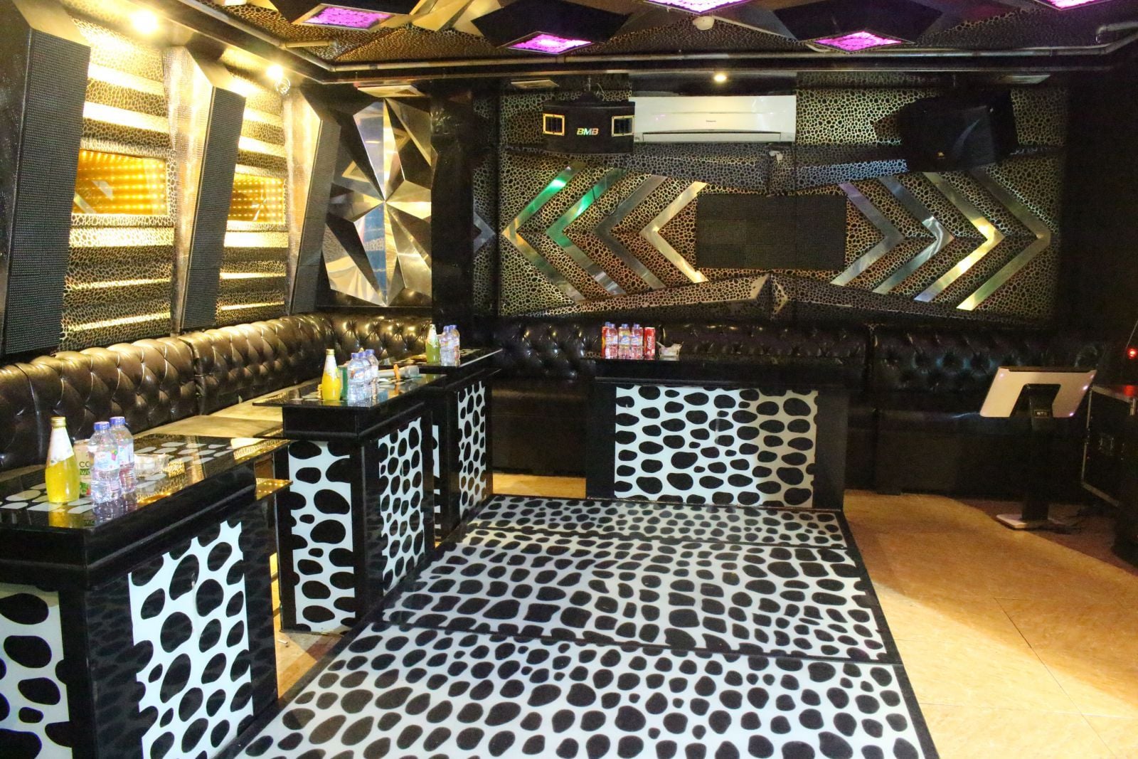 Karaoke Bingo - 142 Triệu Việt Vương