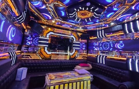 Karaoke Ánh Dương​ - 112/14 Trần Thị Hè