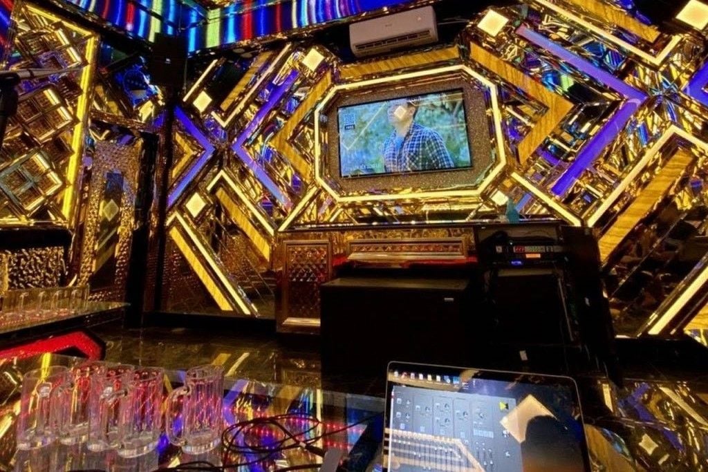 Karaoke Suối Mơ - 148 Nguyễn Ảnh Thủ