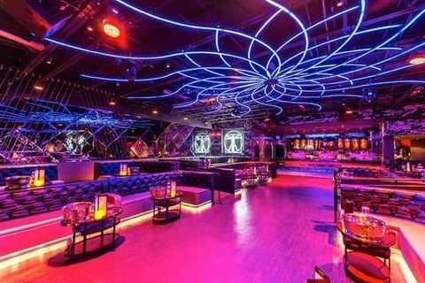 Boss Club - 50 Phố Nhổn