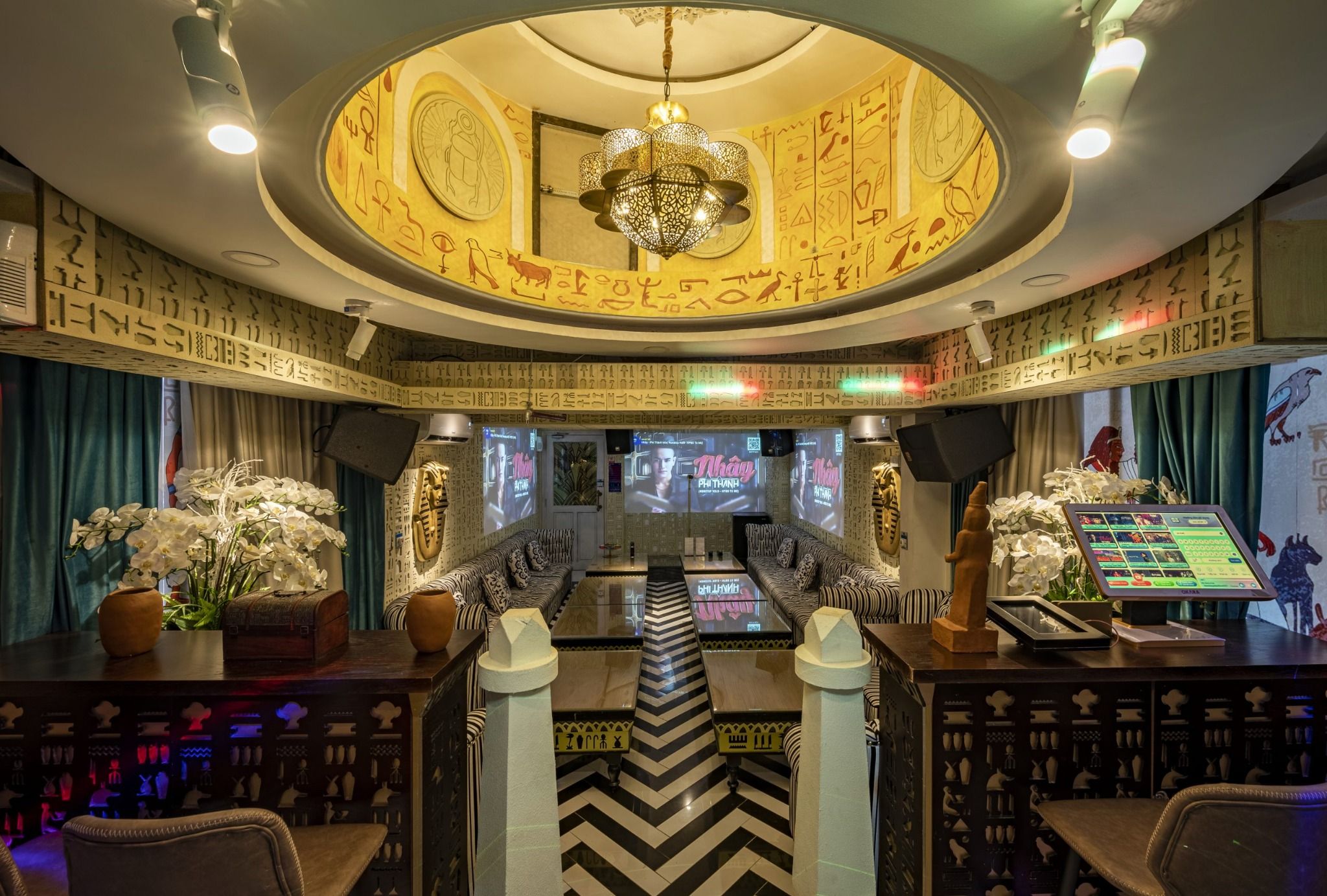 Karaoke Icool - 456C1 Dương Bá Trạc