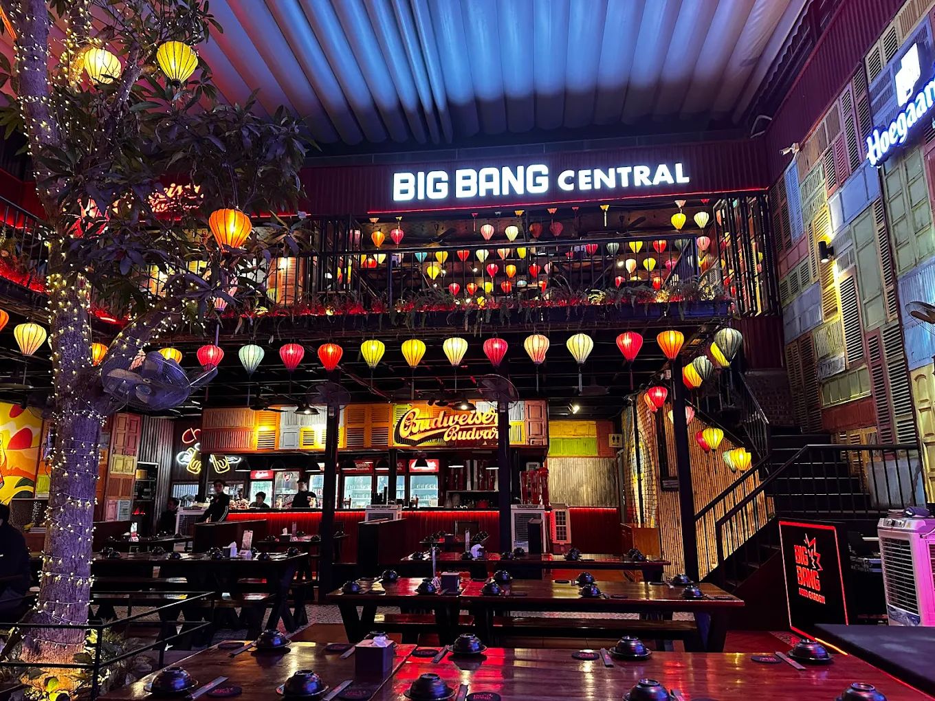 Big Bang Beer Garden - 310 Tây Sơn
