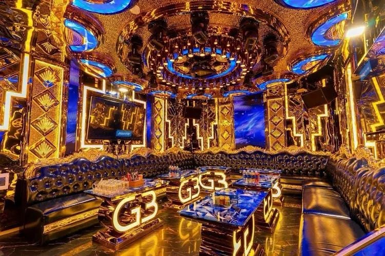Karaoke Golden Voice - 525 Lê Văn Quới