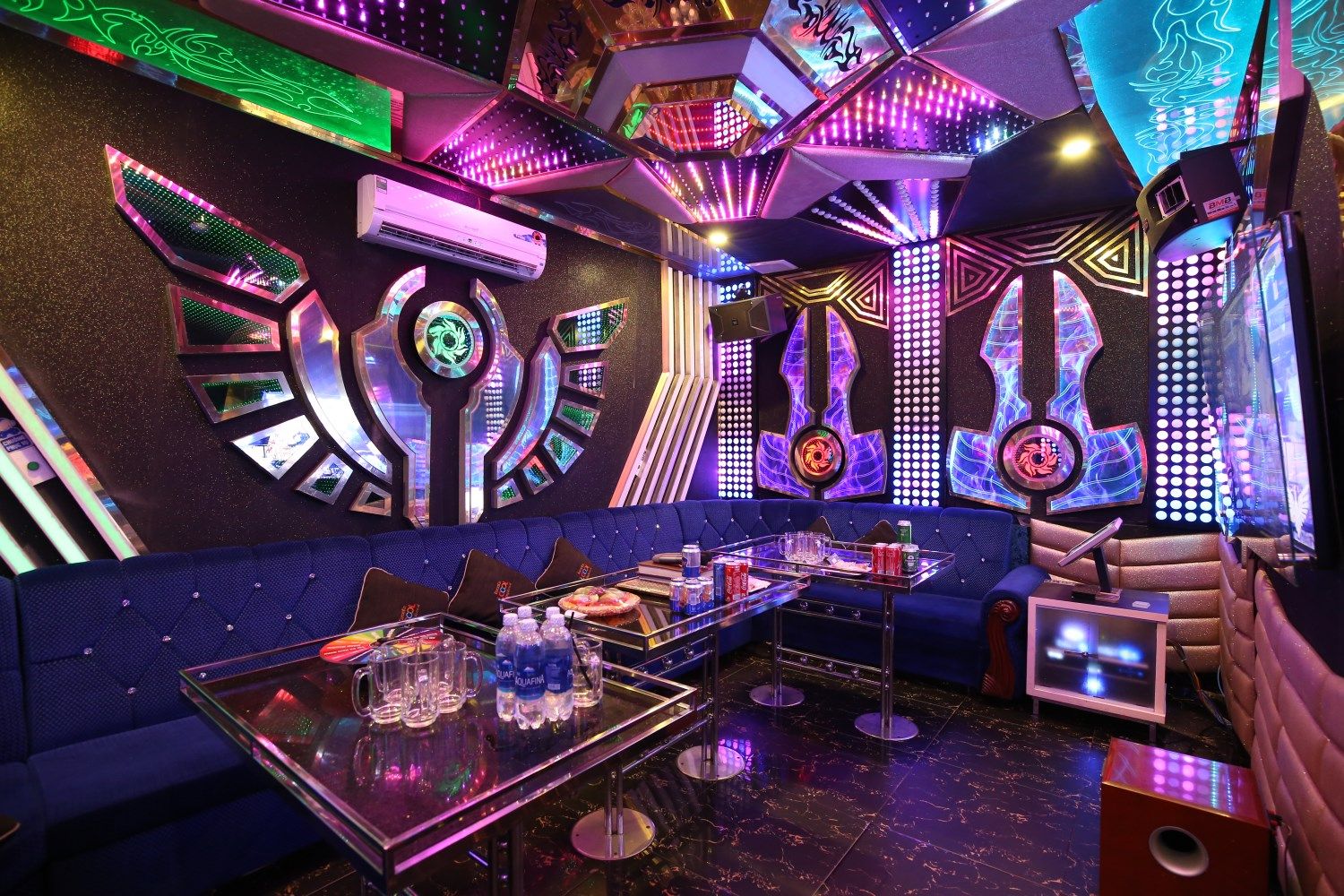 Karaoke Icool - 456C1 Dương Bá Trạc