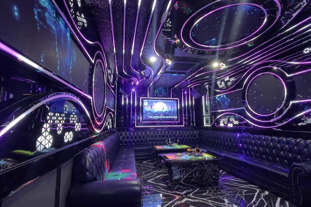 Karaoke Titanic - 31 Ngõ 31 Văn Hội